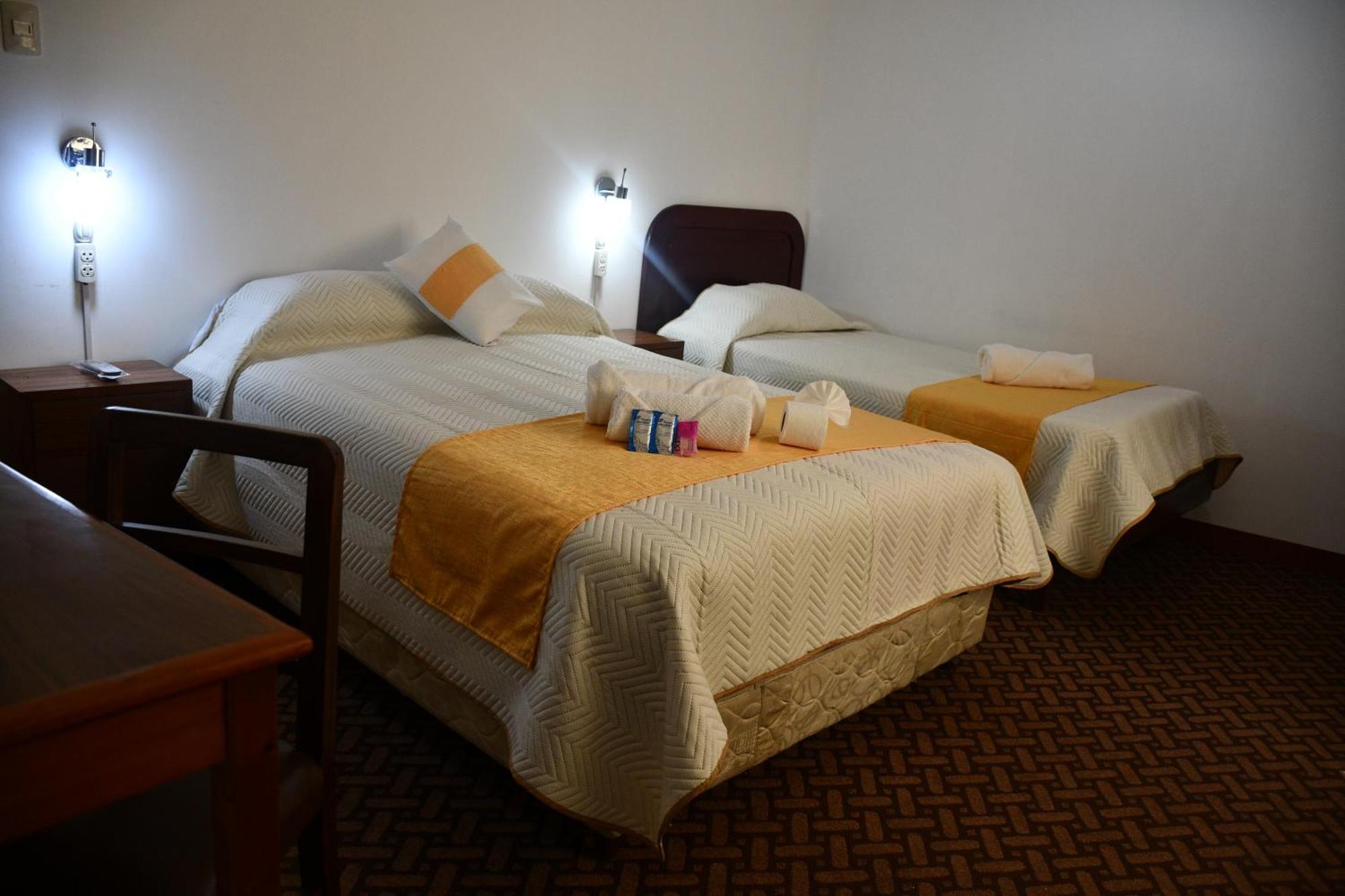 Hotel Express La Paz Exterior photo